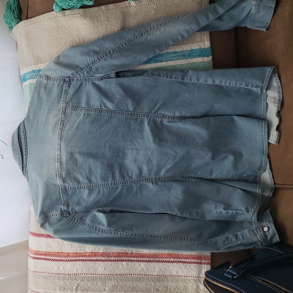 Roem Juniors blue long sleeved pearl buttons western style 2 front pockets, dart - Picture 5 of 11